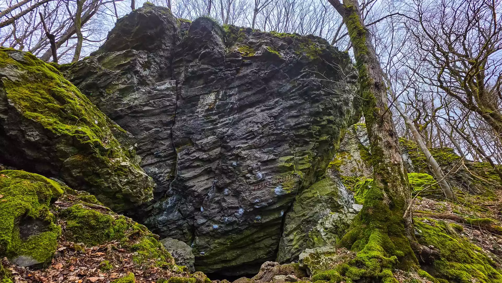 Basalthöhle Teufelskeller