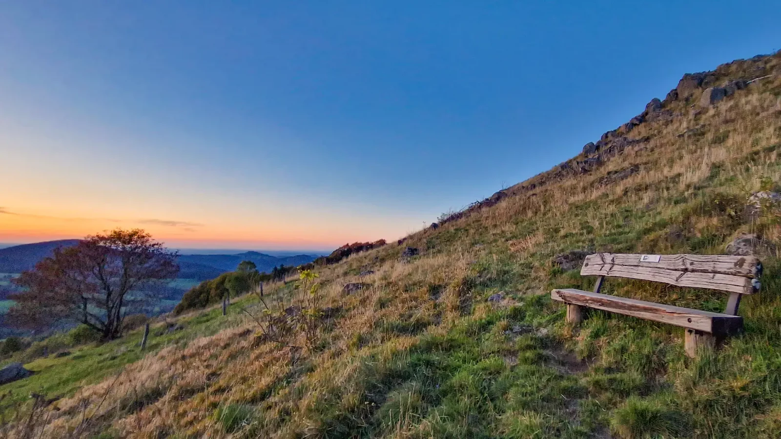 kurze Pause beim Aufstieg auf den Simmelsberg...